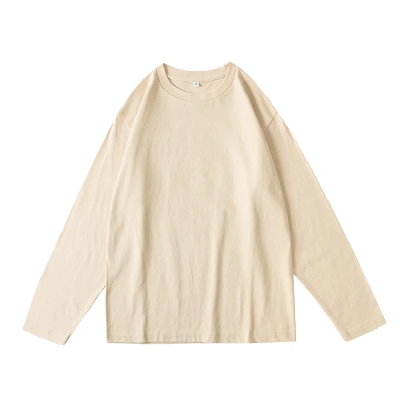 tシャツイン でフォーマルな印象を出す方法は？純白長袖Tシャツが解決するリアルな使い方