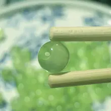 国風デザインのボタン付き中華シャツ【パール光沢・緑色の玉製ボタン】