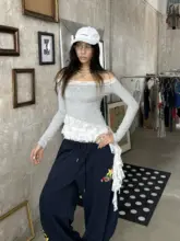 レース切替デザインのオフショルダーロングスリーブTシャツ【アメリカンスタイル】
