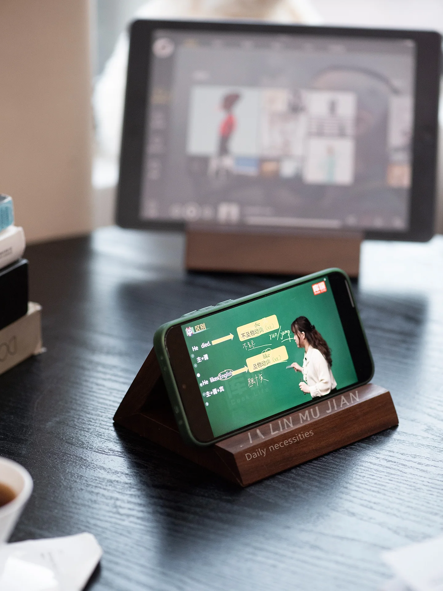 5部スタンドの特徴と構造：木製タブレットスタンドMPJ-0034の実際の性能と使用シーン