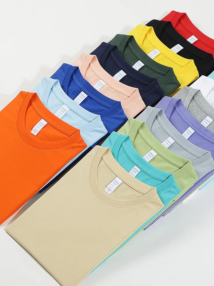 メンズTシャツのMサイズとLサイズ、どちらを選ぶべき？実際の着用感と選び方を徹底解説