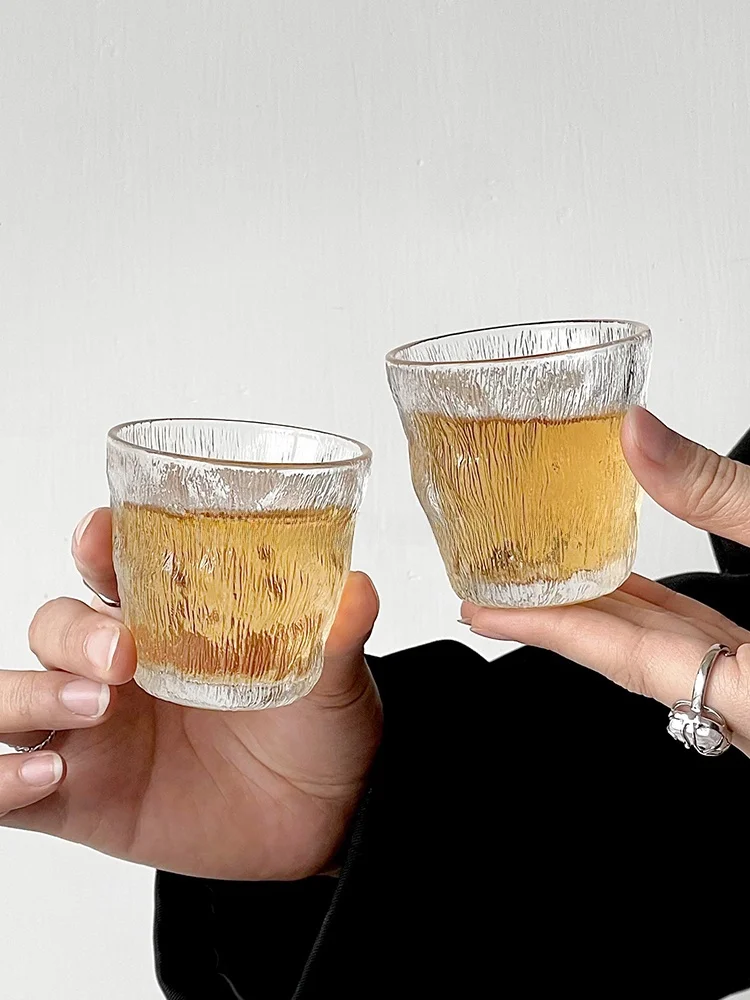 侘寂風 ミニグレイシャーカップ：日式美学の高級茶碗としての実用性とデザイン価値