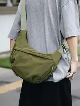 大容量トートバッグ【軽量・女性用・肩掛け・通学・通勤・斜め掛け】