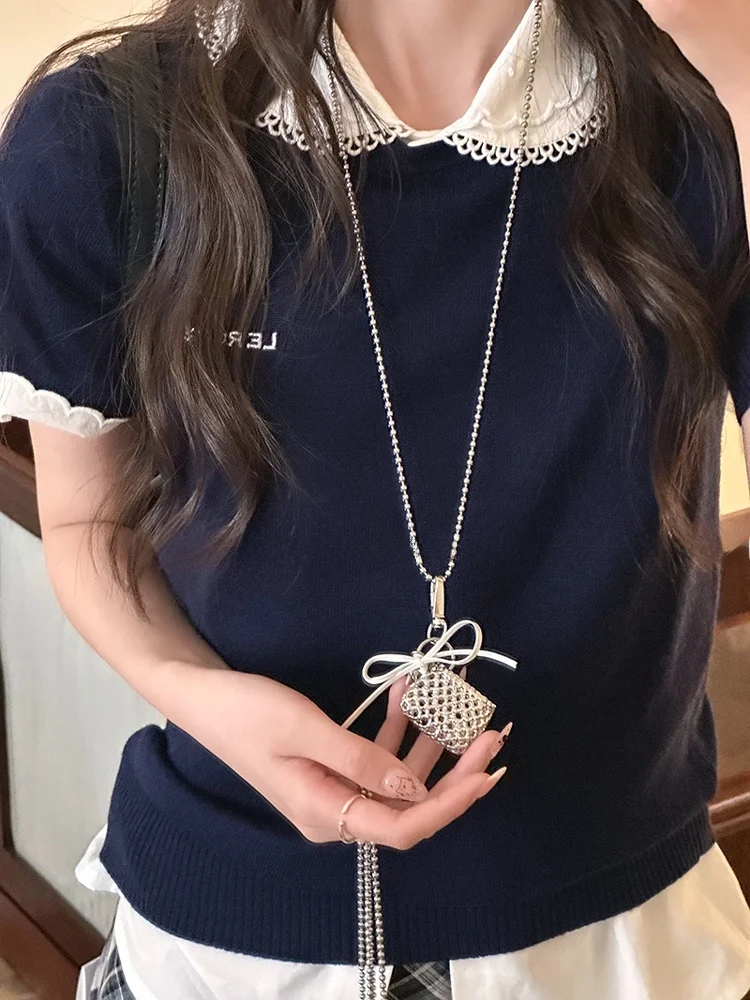 骨格ストレートネックレスは本当にいらない？それとも、日常の美しさを 支える存在なのだろうか？