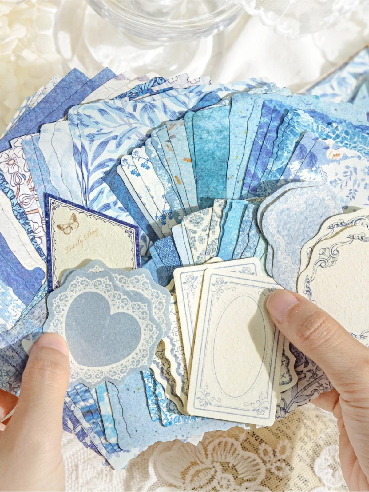 20世紀デザイン切手 レア と A6ハガキサイズの違いは？レトロな切手デザインがもたらす、日常の小さな美しさとは？