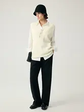 春秋向け北欧風Vネックニットベスト【重ね着対応・洗練デザイン】