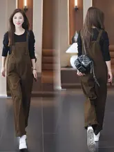 ワインレッドのデニムサロペット【ゆったりとしたシルエット・カジュアル・女性用】（セットアップ対応）