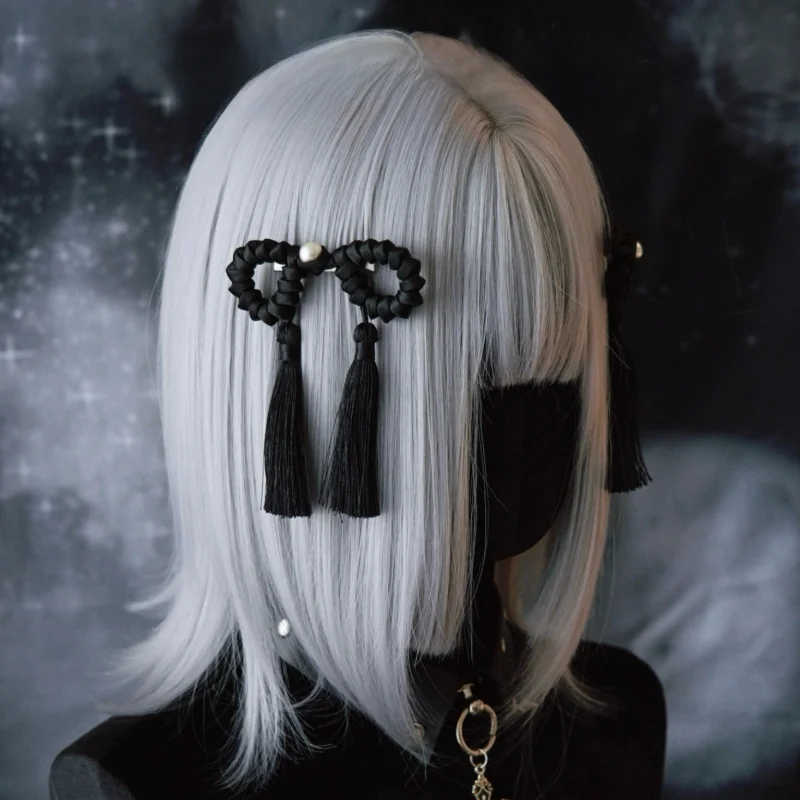 黒髪シュシュの手作り風合いパールタッセルヘアクリップ：ダークブラックでスタイリングのアクセントを創出