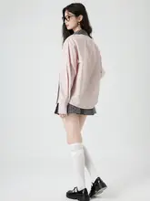 春のトレンドを楽しむ！ピンクのゆったりシャツとスカートの韓国風コーデ（セットアップ対応）