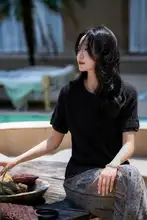 上品なブラックコットンニットトップス【通勤・快適・シンプルデザイン】