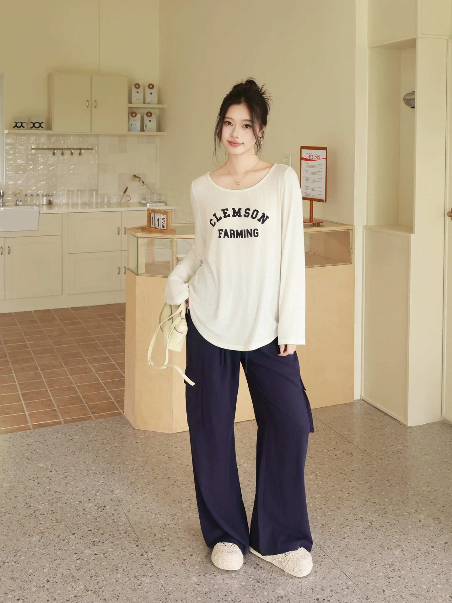日焼け対策長袖を涼しく着るには？MEのリネンTシャツが解決する夏の悩み