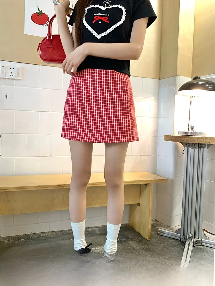 80年代女子ファッションの代表アイテムは？港風クラシック小格子ミニスカートが今、なぜ注目されているのか