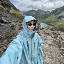 春秋用男女兼用アウトドアジャケット【防風・防水・登山・キャンプ対応】