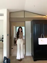 シンプルなハイウエスト厚手ベルボトムパンツ【冬用・女性・スリムに見せるデザイン・ドレープ感】