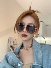 顔を小さく見せる偏光サングラス【紫外線対策・男女兼用・丸型デザイン】