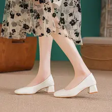 本革製 フレンチスタイル 中ヒールパンプス【角先・太ヒール・大きいサイズ対応】
