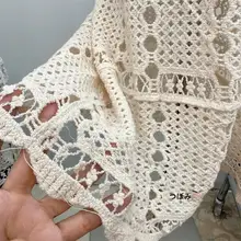 レトロな花飾りのレースマキシワンピース【ノースリーブ・重ね着対応】