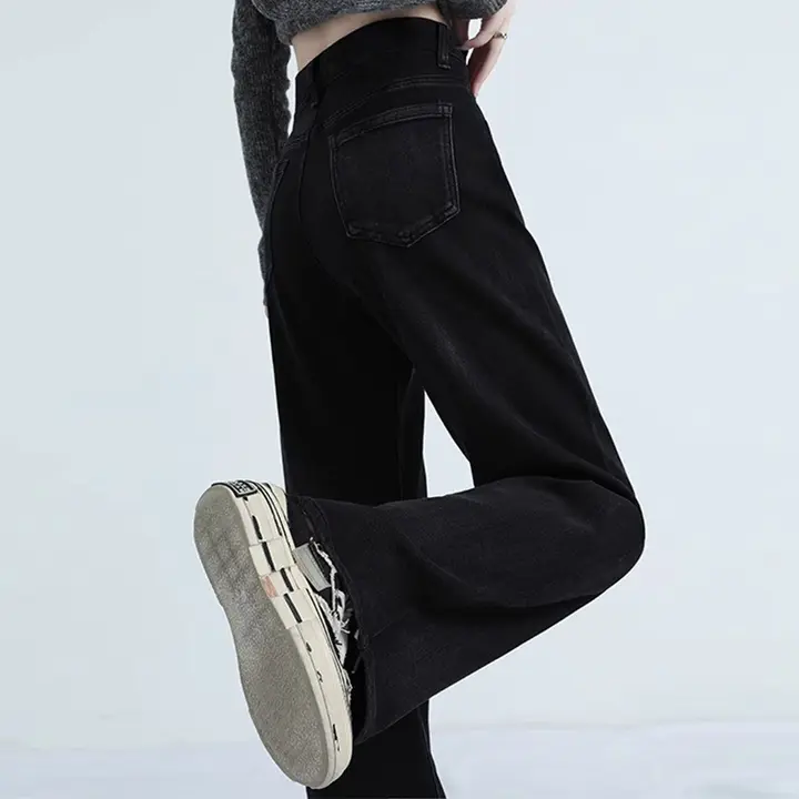 ブラックデニムパンツ【ハイウエスト・細型・カジュアル】（セットアップ対応）