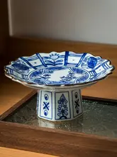 青花磁器製 高脚ティーセット用プレ��ート【デザート皿・高足デザイン・精緻な陶器】