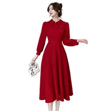洗練されたデザインの秋季用中華風ワンピース【酒紅色・ウエストシェイプ・宴会用】