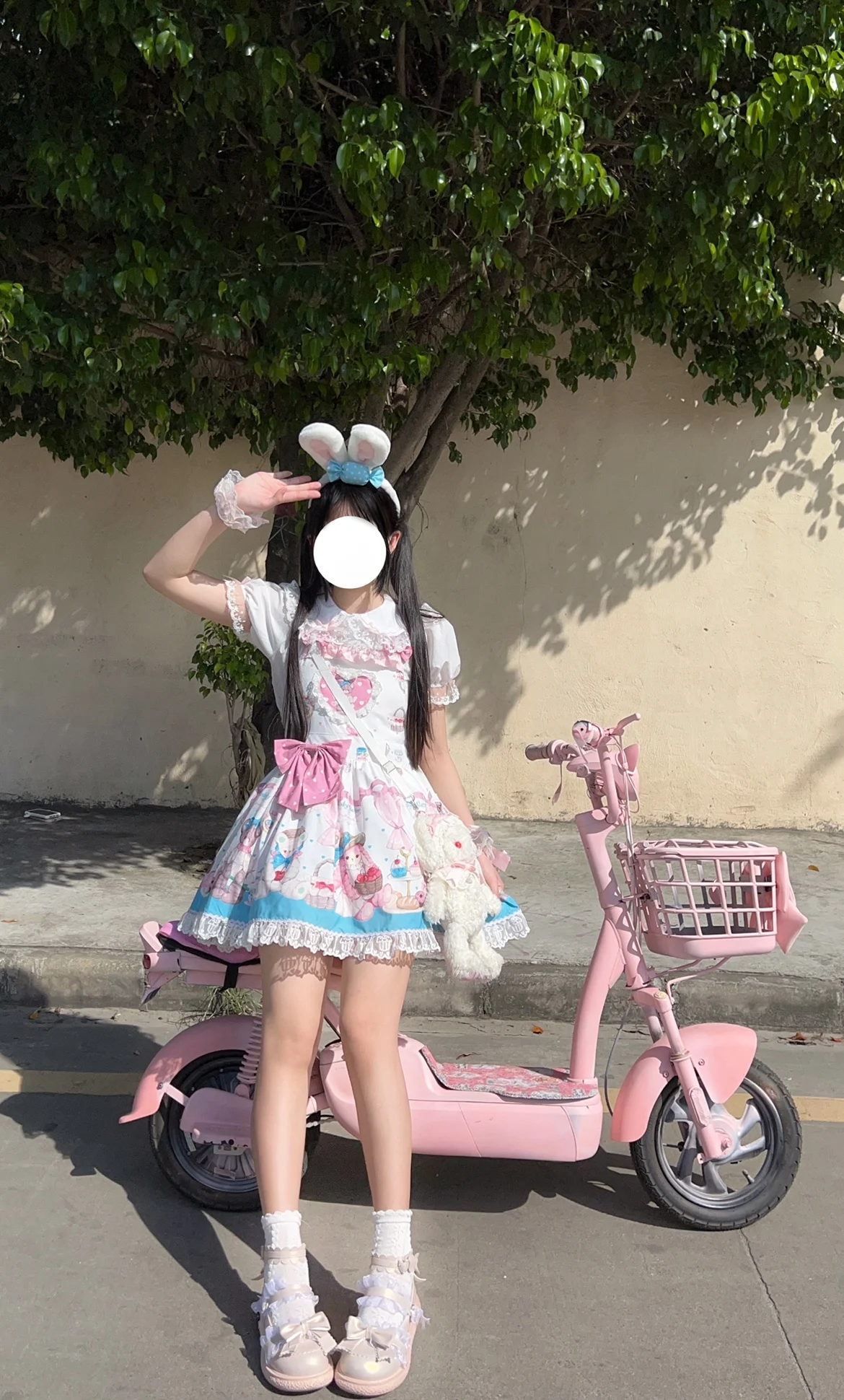 うさぎとクマのアフタヌーンティーはロリータ風のキャミソールワンピースなのか？