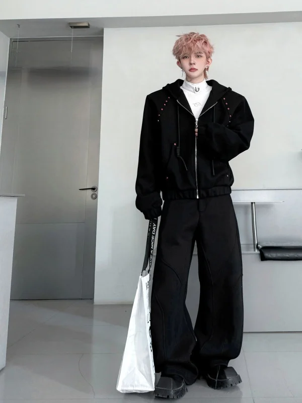 かっこいい系の服：フーディー付きカーディガンとワイドレッグパンツのスポーツスタイル