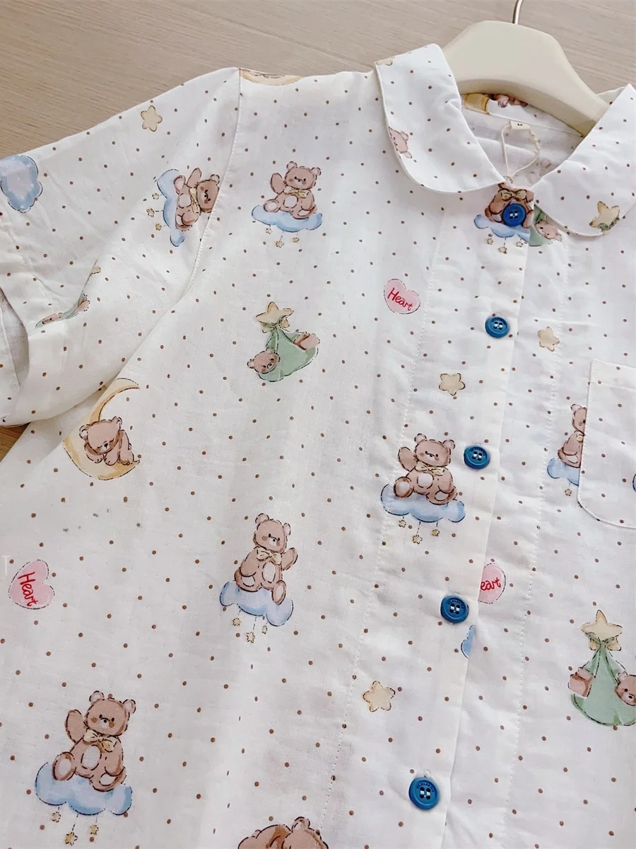赤ちゃんが寝るときの服は、本当に「薄い」のがベスト？