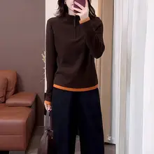 スタンドカラーの半ジップ配色カジュアル長袖Tシャツ【女性用・秋冬向け・シルエットを整えるデザイン】