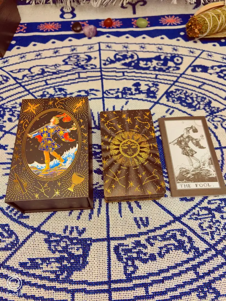 防水仕様のボードゲーム用カード【金箔加工・黒金の太陽デザイン】