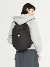 軽量のアウトドアリュックサック【学生用・登山・トラベルデザイン】