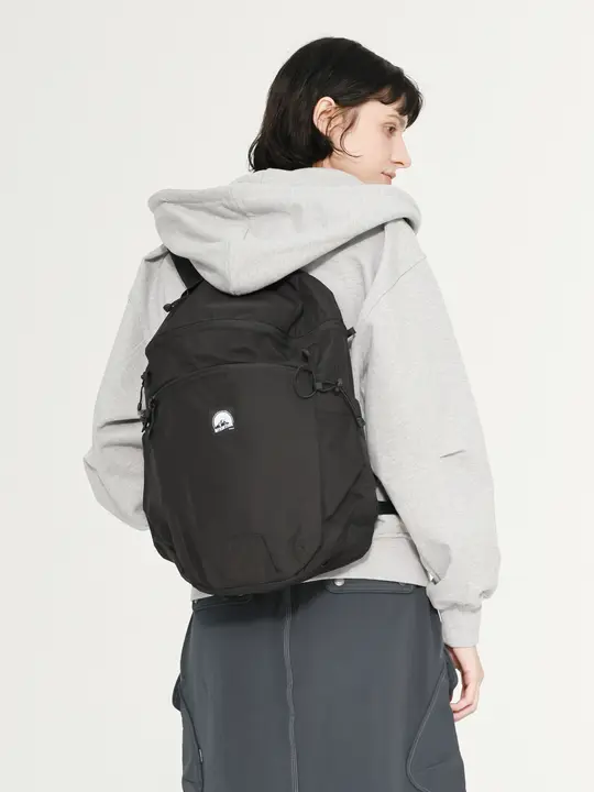 軽量のアウトドアリュックサック【学生用・登山・トラベルデザイン】