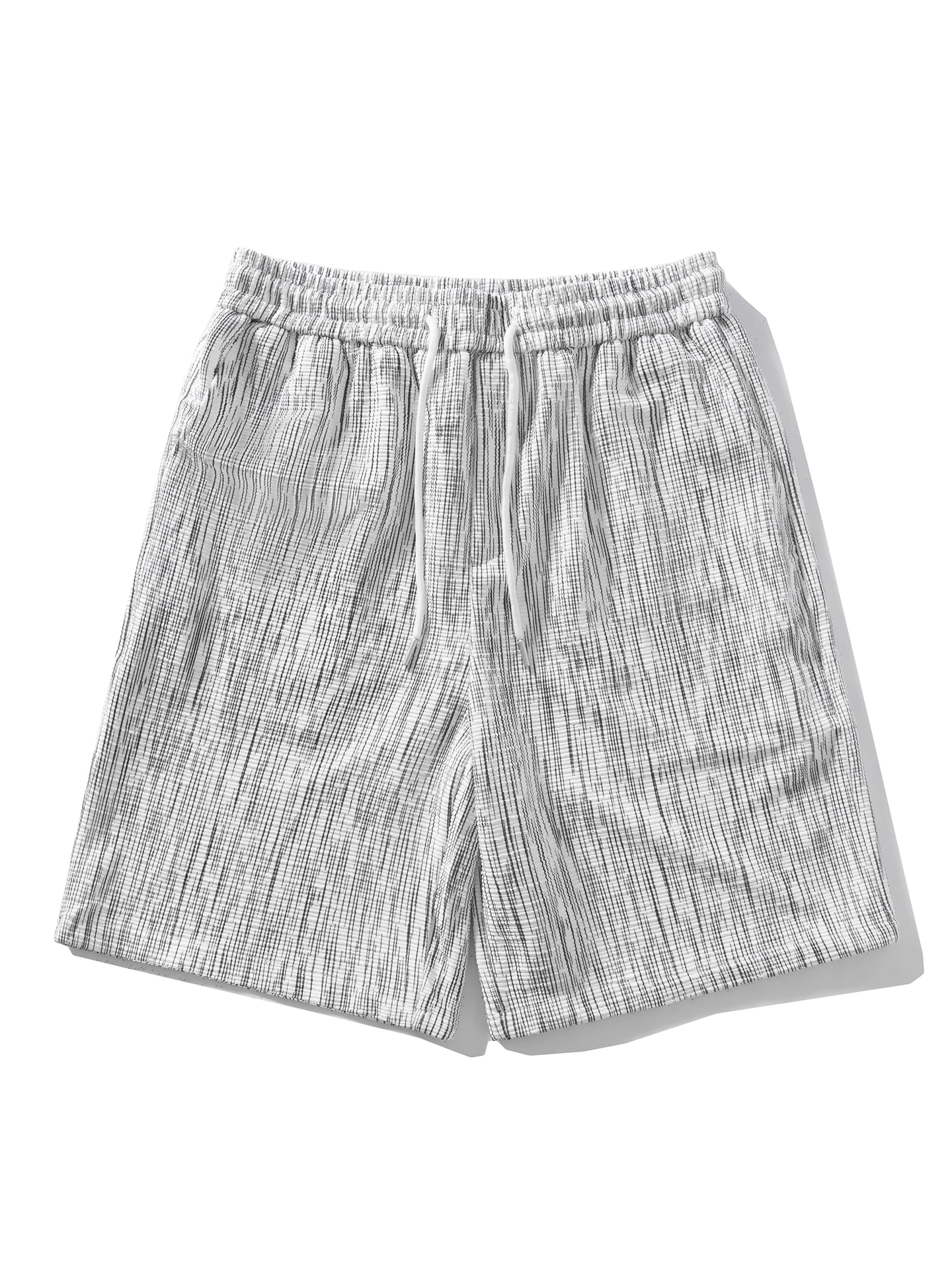 ぽっちゃりメンズ夏に合う服は、どう選ぶ？肌理感のアイスシルクショートパンツが解決するリアルなコーデの悩み