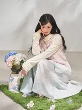 春の花束デザイン 刺繍入り半身スカート【長袖・ラウンドネック・和風】