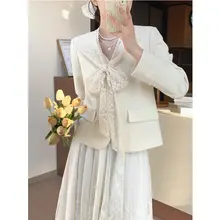 リボン付きレース刺繍デザインの春用ジャケット【女性用・フレンチスタイル】