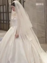 花嫁の結婚式用ロングトレインドレープドレス【シンプルなチュール・ロングベール・アウトドアイベント】