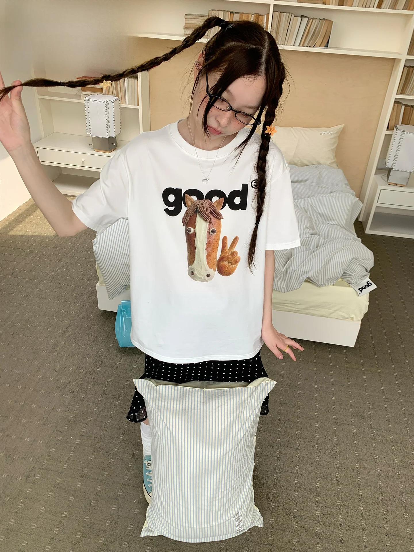 ユニークな印刷Tシャツで失敗しないスタイルは？