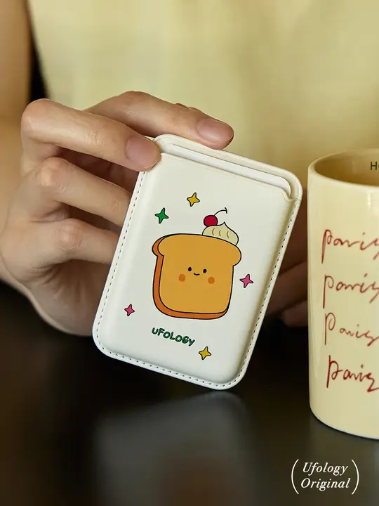 スマホカードケース MagSafe対応 マグネット式 オリジナルデザイン 卵 パン 朝食モチーフ iPhone用 「Ufology」