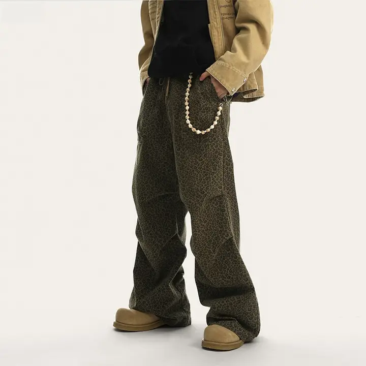 アメリカンストリートスタイル！ヒョウ柄迷彩の工装パンツ【ユニセックス・ストレートフィット】