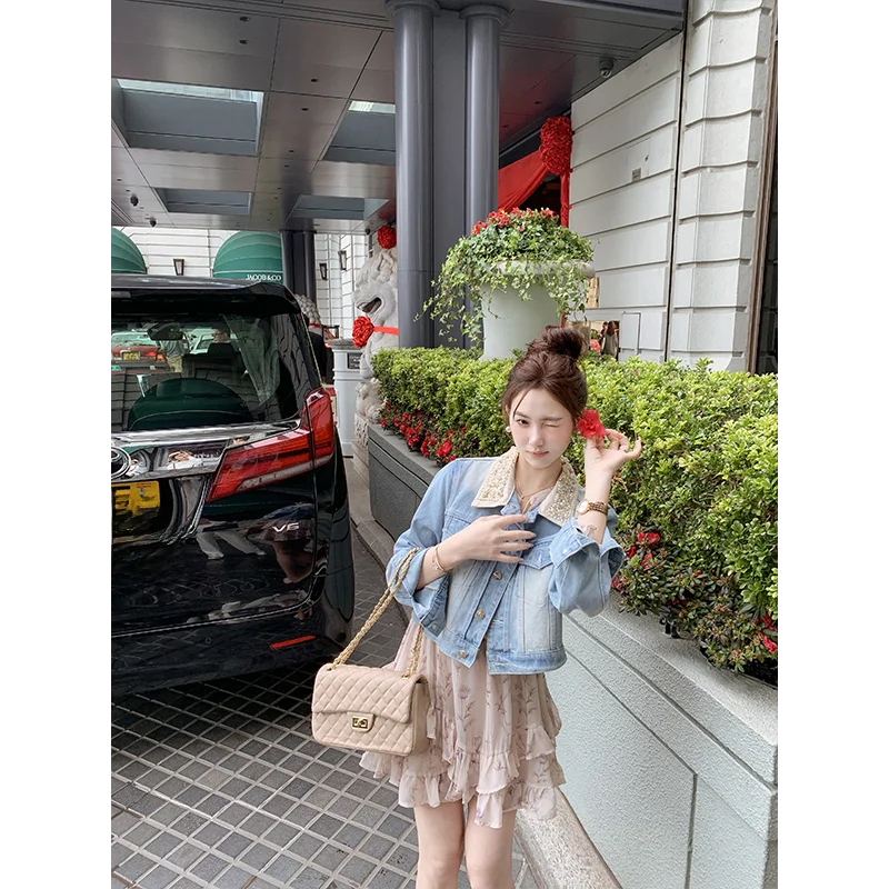 フリル付きの花柄シフォンワンピース【流れるフリンジ・リボン付き】