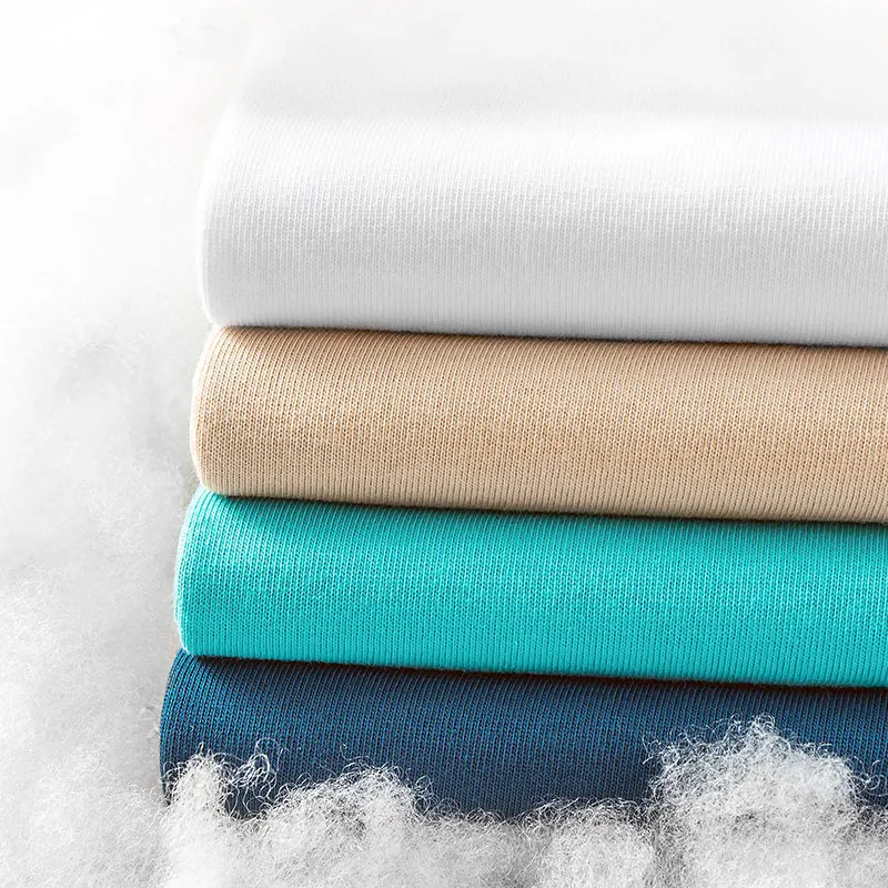 「Tシャツ ロンティー 重ね着」はどうやって着る？人気のコットンTシャツが解決するリアルな着こなしの悩み