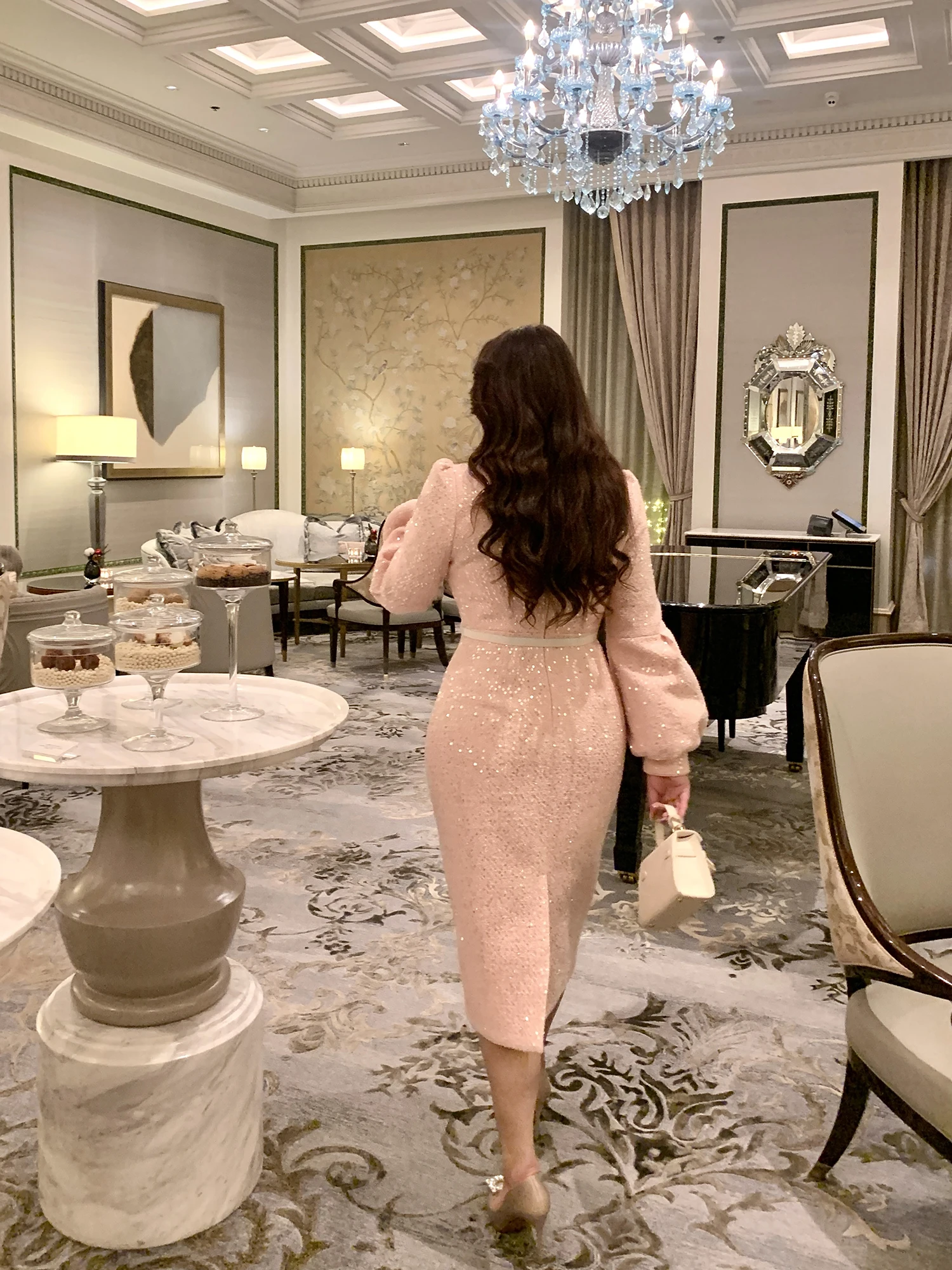 ドレス 私服 とは？GLEC エレガントドレスの実用性とシーン別使い方を解説