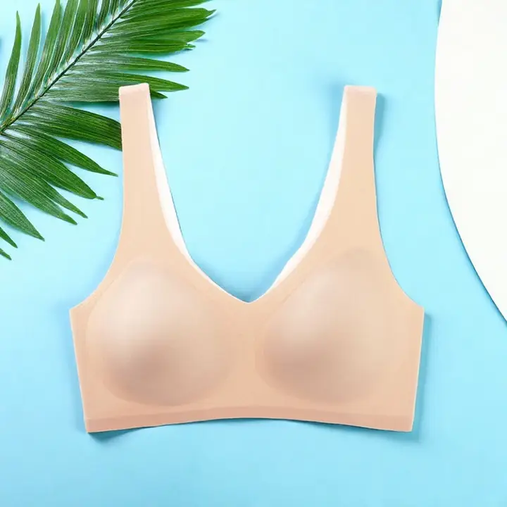 涼感のあるシームレスブラトップ【夏用・運動向け・美しい背中デザイン・極上の柔らかさ】