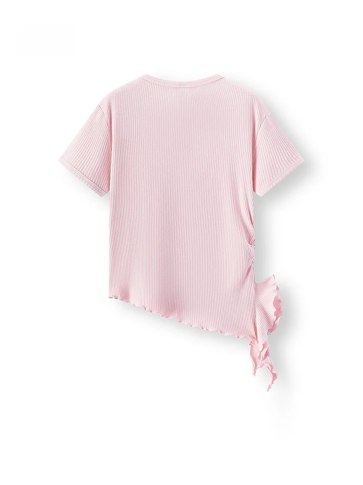 2026夏コーデで失敗しないTシャツは？甘さと自由を両 立する1本の選び方