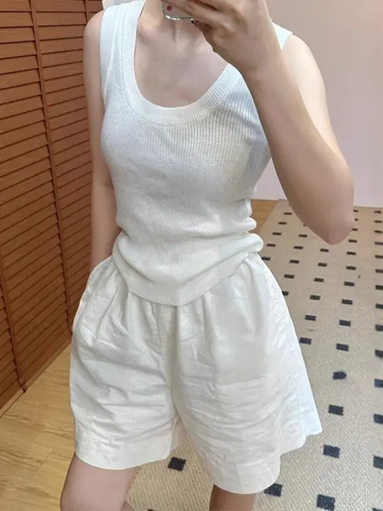 夏用白色リネンショートパンツ【女性用・軽量・ゆったりシルエット・Aライン・カジュアル・コットンリネン】