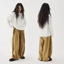 乱褶デザイン  のワイドレッグパンツ