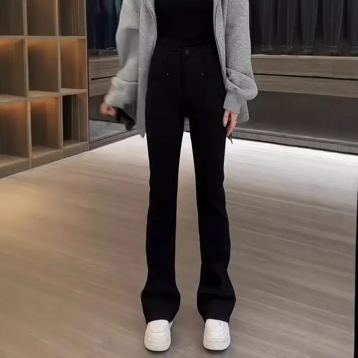 春季用 大きいサイズ レディース ハイウエスト ブラック微フレアデニムパンツ【スタイルアップ・ストレート・ロング丈】