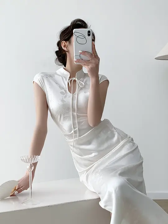 新中式改良旗袍ワンピース【包臀・スリット入り・夏用】