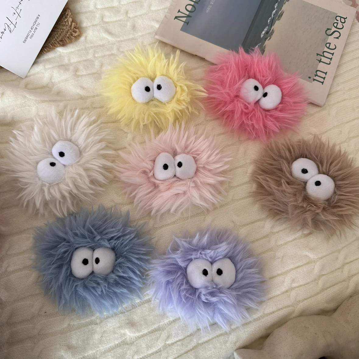 クリップの付け方で失敗しない！秋冬にぴったりのふわふわヘアクリップの選び方とは？