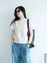 春用のシンプルな杏色ニットVネックベスト【ウエストシェイプ・重ね着対応】