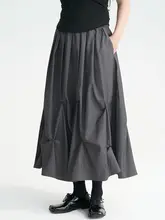 デザイン性の高い黒のプリーツスカート【春秋用・女性用】